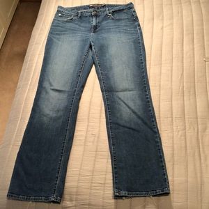 Levi’s Demi Curve Classic-rise straight, size 12 or 31